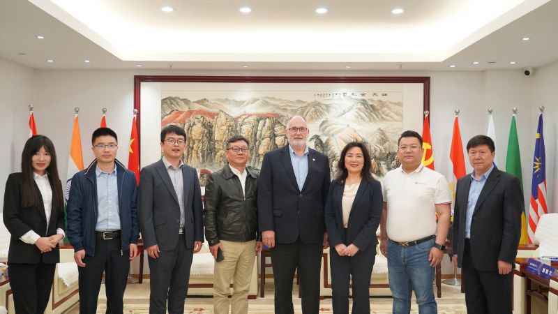 热烈欢迎 || 美国堪萨斯州代表团一行到访世界杯官方入口·(中国)官方网站参观交流